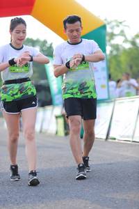 BIB: 
                            <button type="button" onclick="openModal(3654709)" class="btn btn-primary btn-sm float-right btn-popup" data-toggle="modal" data-target=".modal-high-quality">
                        <i class="fas fa-shopping-cart"></i> Add to Cart
                    </button>
                                            <button type="button" onclick="isThisMe(3654709, true)" class="btn btn-success btn-sm float-right btn-popup btn-isme hidden" data-toggle="tooltip" data-placement="bottom" title="นี่คือรูปของคุณใช่ไหม คลิกที่นี่เพื่อเอาเข้าอัลบั้ม">
                        <i class="fas fa-plus"></i> Add to album
                    </button>
                    <button type="button" onclick="isThisMe(3654709, false)" class="btn btn-warning btn-sm float-right btn-popup btn-isnotme hidden">
                        <i class="fas fa-ban"></i> Remove from album
                    </button>